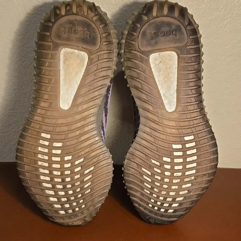 Yeezy Adidas 350 V2 Beluga 2.0 Size 5.5 M OR 6.5 TO 7 Womens